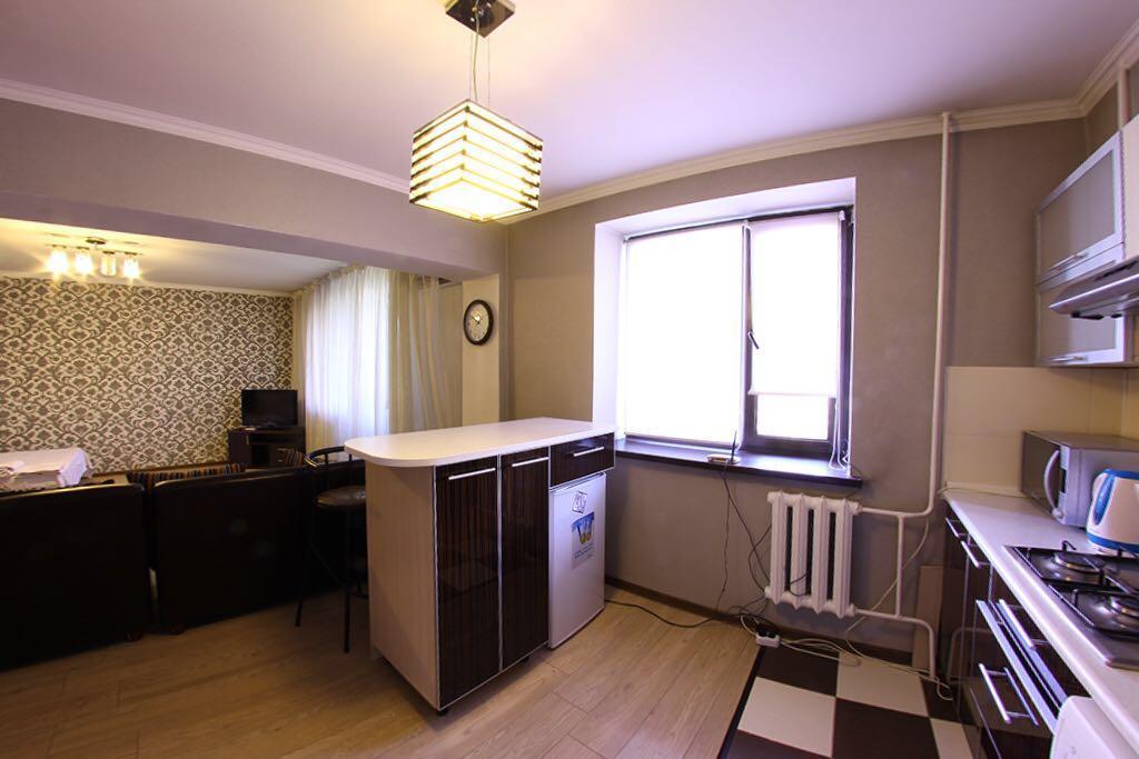 Apartments On Shevchenko 129 Almaty Ngoại thất bức ảnh