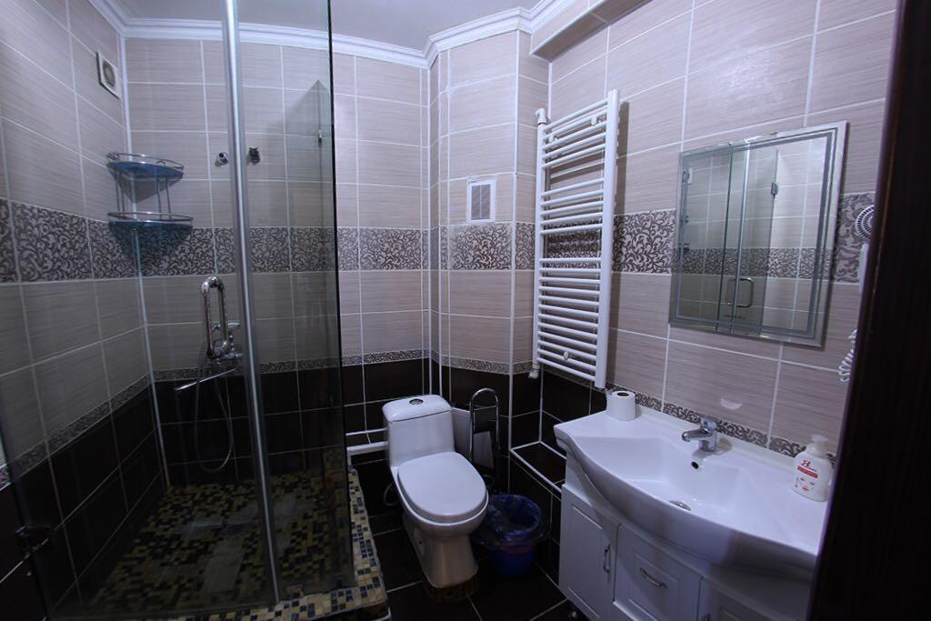 Apartments On Shevchenko 129 Almaty Ngoại thất bức ảnh